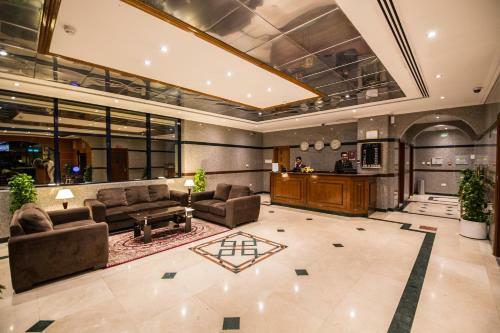 London Creek Hotel Apartments