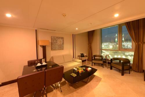 Hotel Retaj Al Bayt Suites