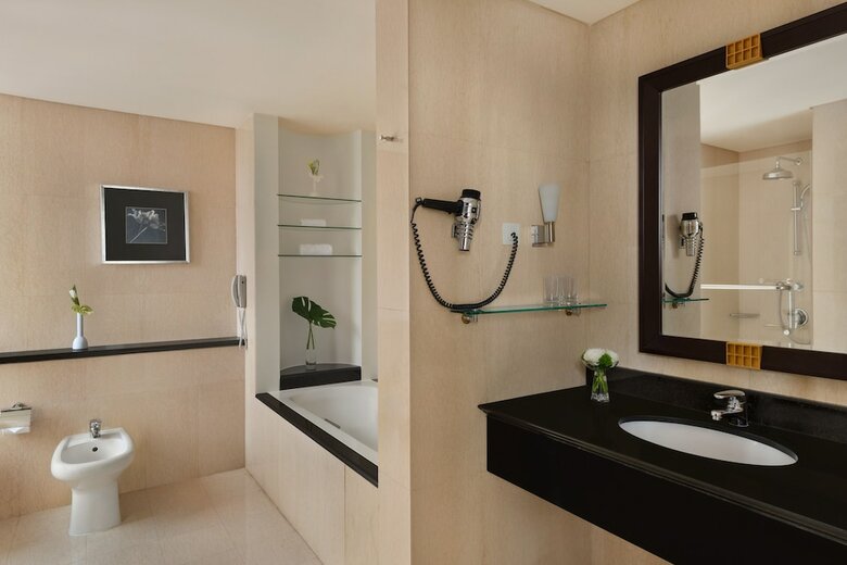 Aparthotel Shangri-la Apartments