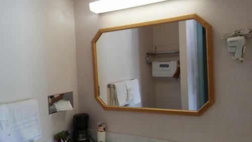 Hotel Traveler Inn