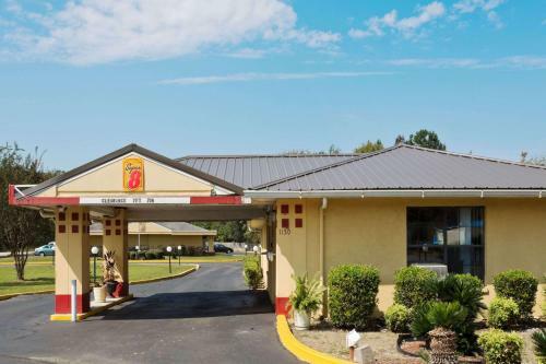 Motel Super 8 By Wyndham Chipley