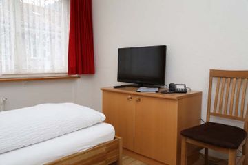 Hotel Crystal
