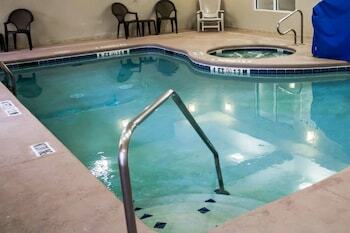 Hotel Comfort Suites Brunswick