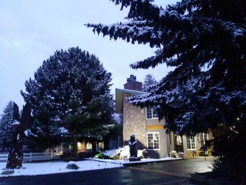 Chalet Motel Whitefish