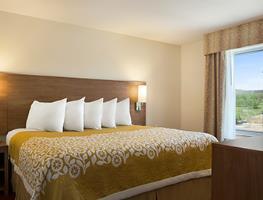 Hotel Days Inn & Suites Belmont