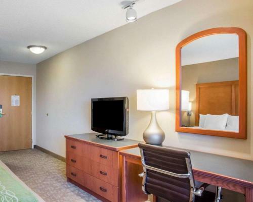 Hotel Comfort Inn & Suites West Chester