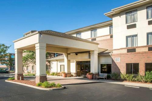 Hotel Comfort Inn & Suites West Chester