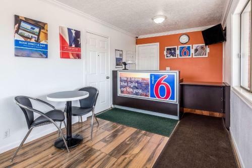 Hotel Motel 6 Tremonton