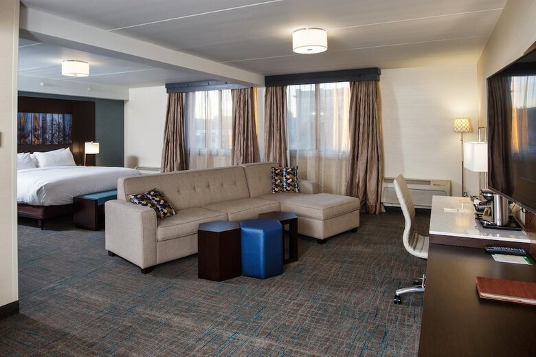Riverwalk Hotel Downtown Neenah