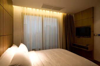Aparthotel The Nchantra Pool Suite Residences