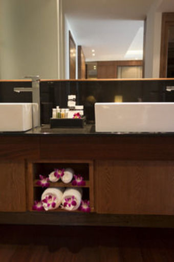 Aparthotel The Nchantra Pool Suite Residences
