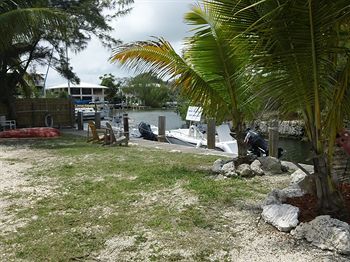 Hotel Coconut Cay Resort & Marina