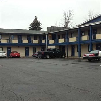 Cadet Motor Inn