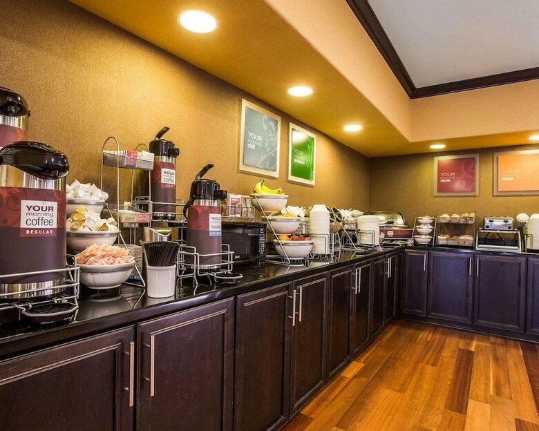 Hotel Comfort Suites Simpsonville