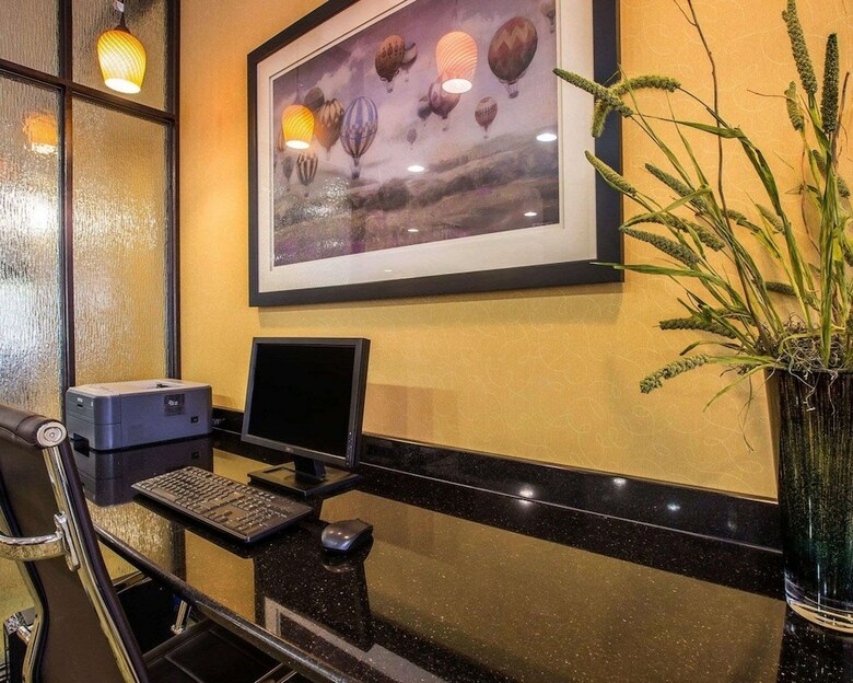 Hotel Comfort Suites Simpsonville