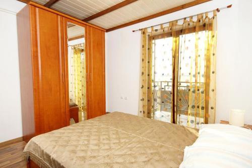 Hostal Apartment Klenovica 5580b
