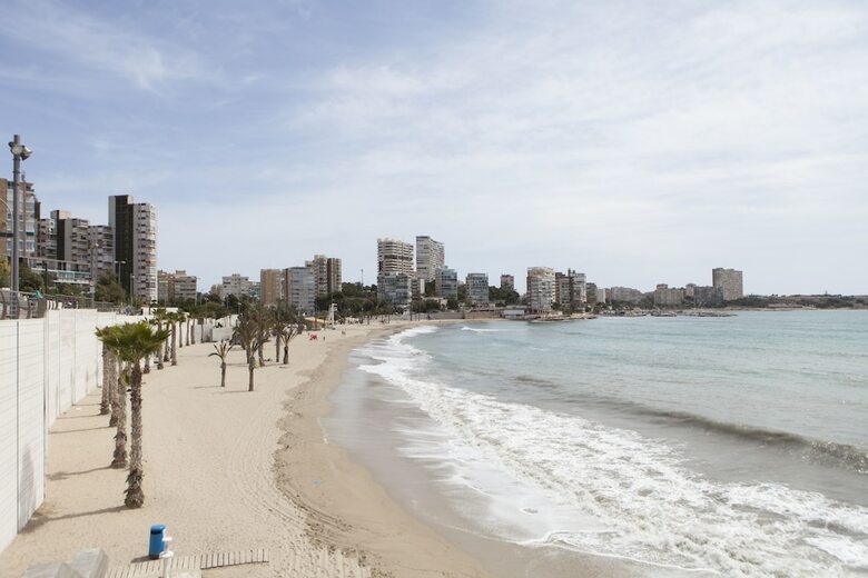 Hotel Albah�a Alicante
