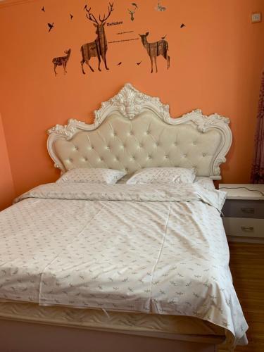 Baotou Lovers Service Apartment