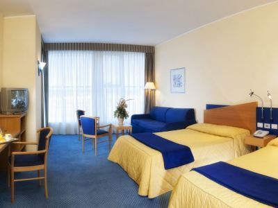 Hotel Express By Holiday Inn Aosta East