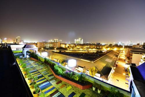 Young Soarian Hotel - Tainan
