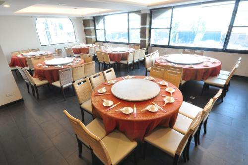 Young Soarian Hotel - Tainan
