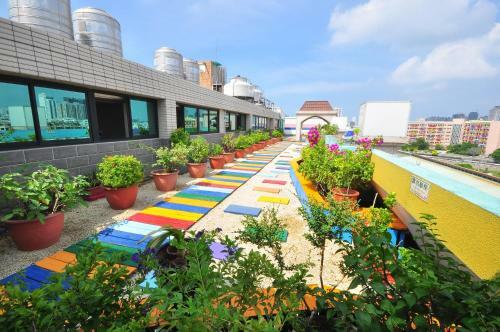 Young Soarian Hotel - Tainan
