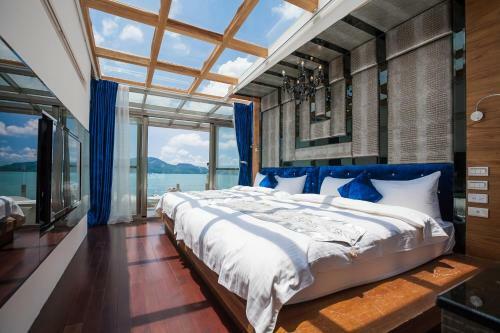Bed & Breakfast Shuian Lakeside Hotel