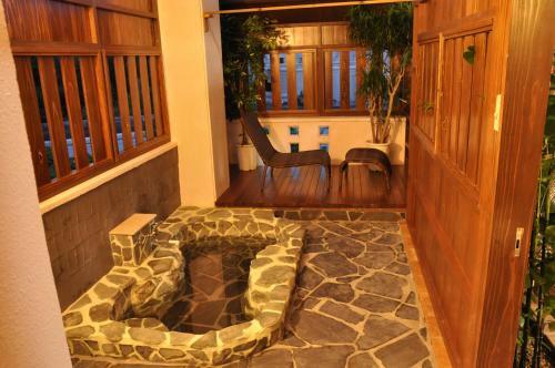 Kakurega Villa Kano