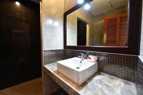 Hotel Forra Hill Resort