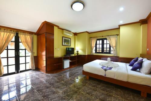 Hotel Forra Hill Resort
