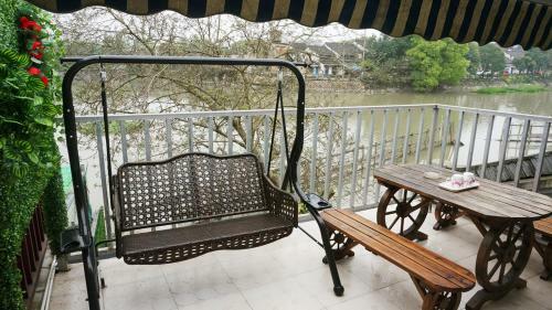 Posada Wuzhen Helan Bridge Inn