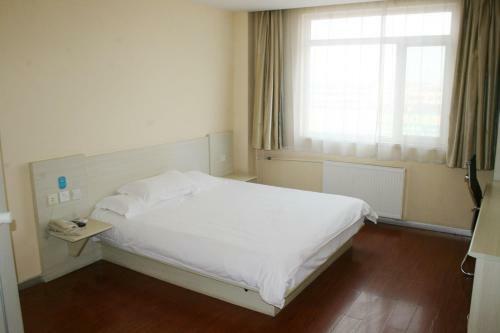 Hotel Hanting Express Yantai Xingfunan Road
