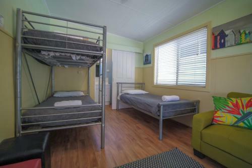 Colonial Holiday Park & Leisure Village