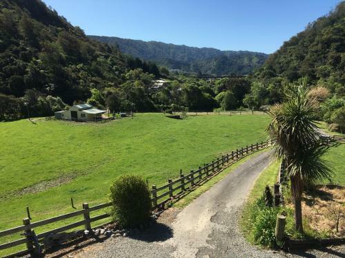 Essons Valley Farmstay B&B