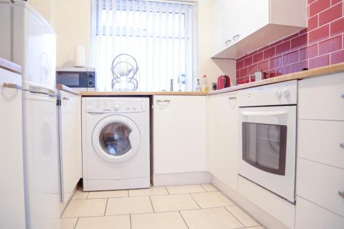 City Centre 2 Bedroom ? Bhr Apartments