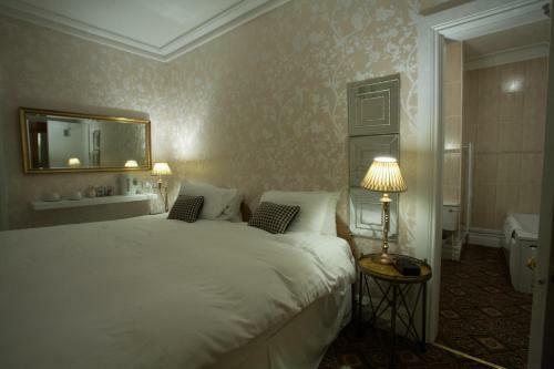 Hotel Meifod Country House