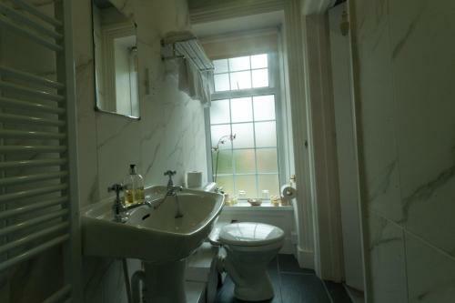 Hotel Meifod Country House