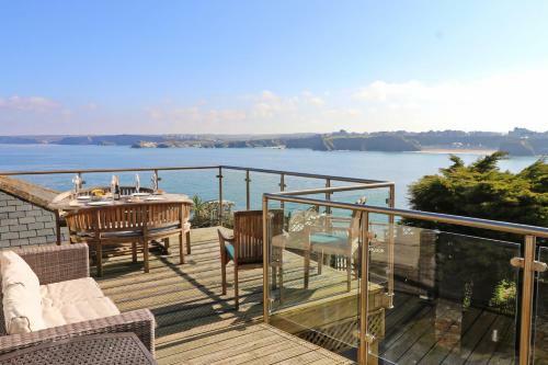 Sea View House