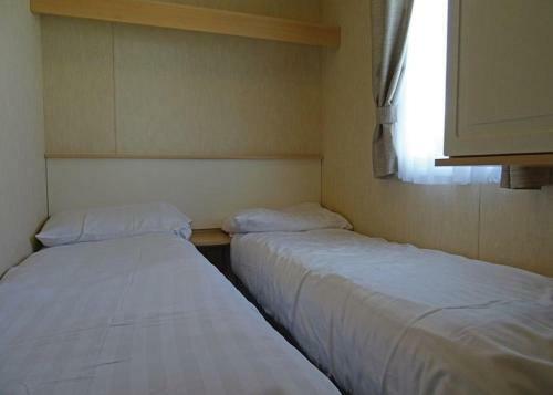 Meadow Lakes Holiday Park