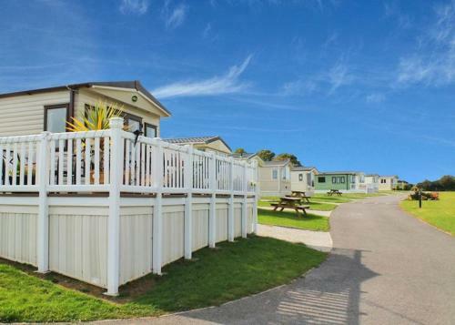 Meadow Lakes Holiday Park