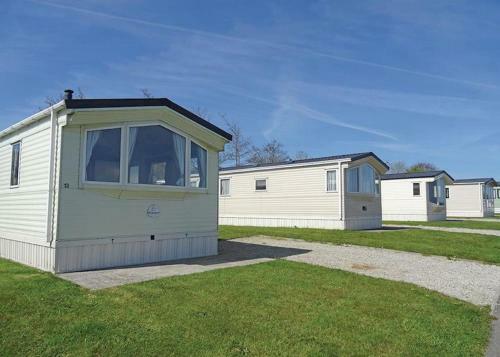 Meadow Lakes Holiday Park