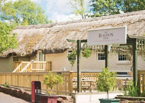 Devon Hills Lodges