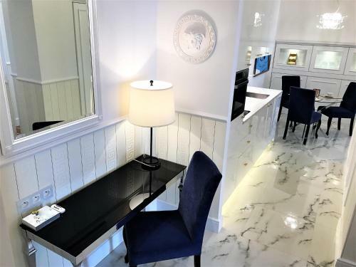 Luxury Apartments Mondrian Old Town IV