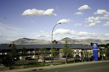 Hotel Canadas Best Value Inn & Suites