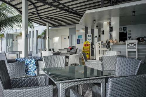 Hotel Down South 118 Beach Resort