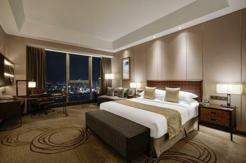 Yancheng Jinying Shangmei Hotel