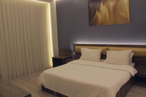 Hotel Platinum The First