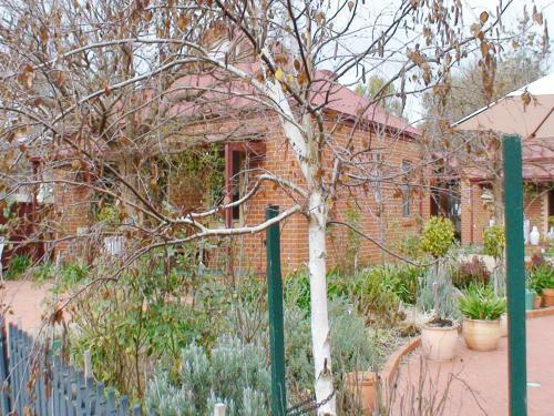 Hotel Albury Cottages