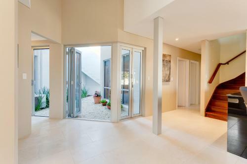 Cottesloe Contemporary Villa