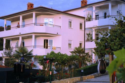 Apartments Diana